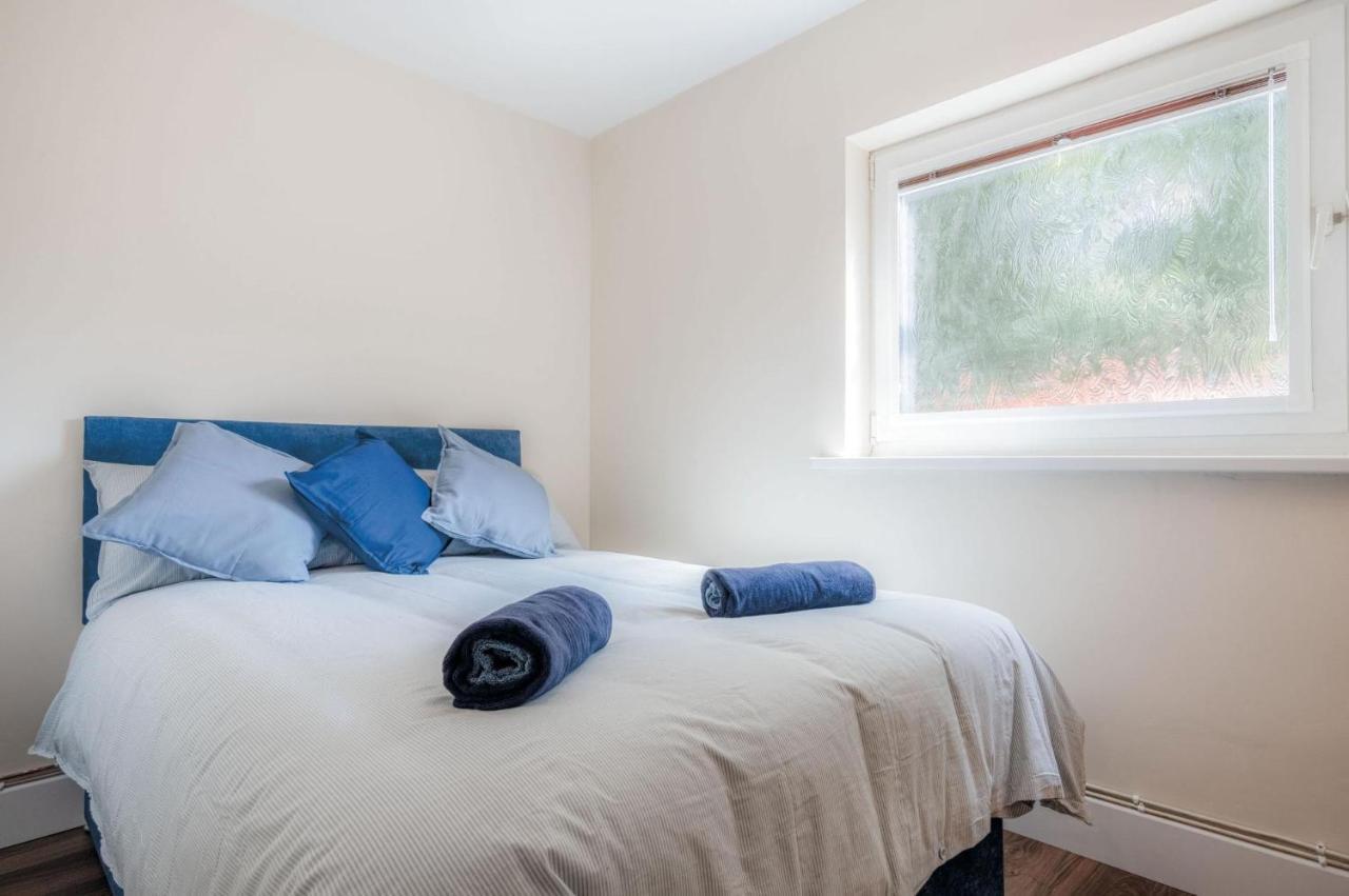 Croft Court - 1 Bedroom Apartment - Тенби Экстерьер фото