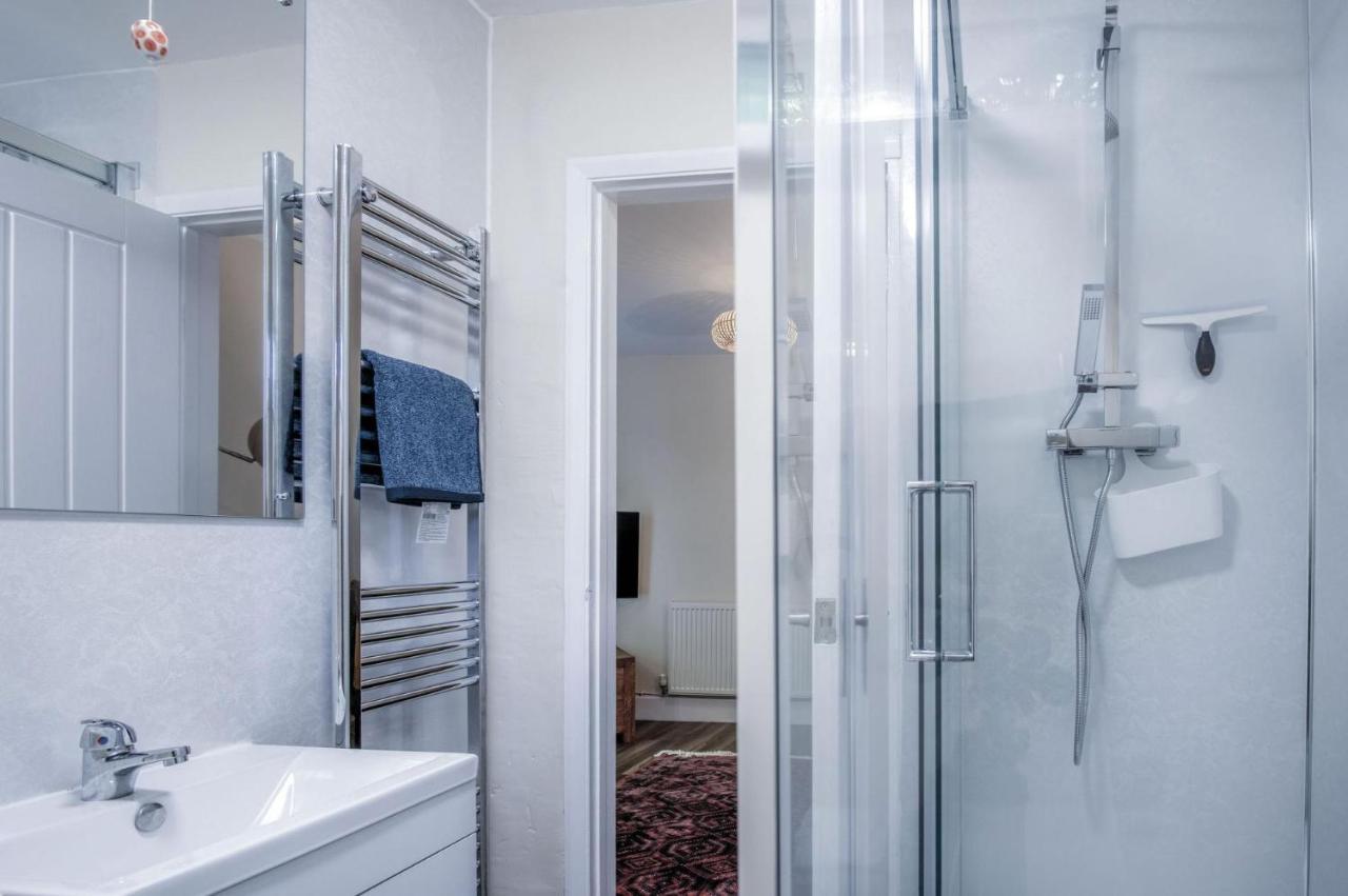 Croft Court - 1 Bedroom Apartment - Тенби Экстерьер фото