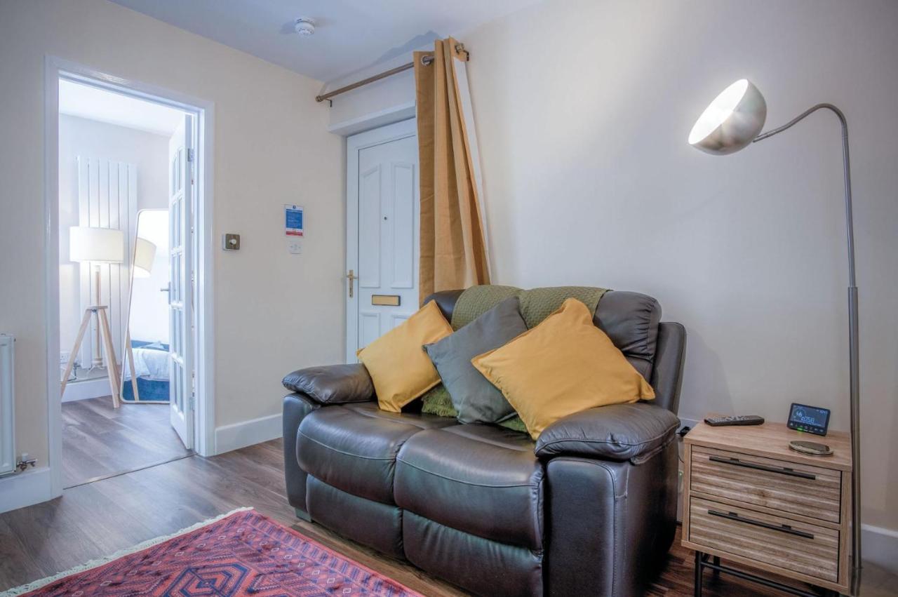 Croft Court - 1 Bedroom Apartment - Тенби Экстерьер фото
