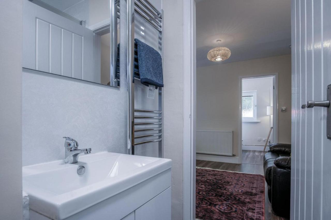 Croft Court - 1 Bedroom Apartment - Тенби Экстерьер фото